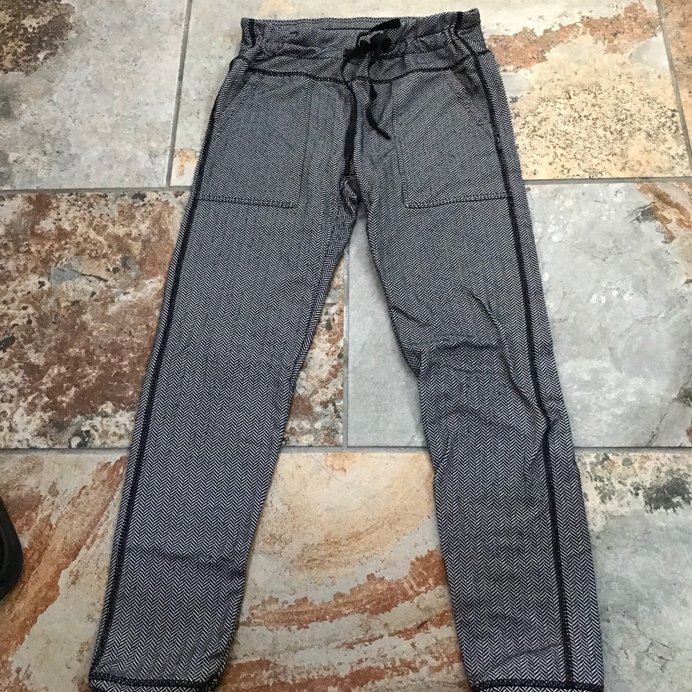 American eagle joggers